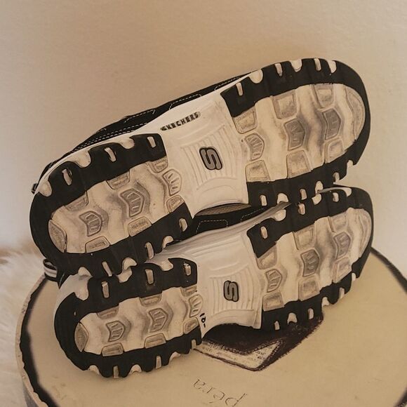 - SkechersD Lite Memory Foam Sneakers - Picture 9 of 10